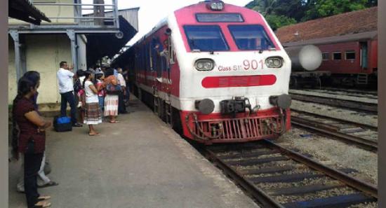 රඹුක්කන, කුරුණෑගල දක්වා දුම්රිය මාර්ග යළි විවෘතයි